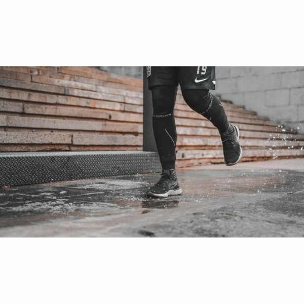 Водонепроницаемые носки Dexshell Mudder, черные с серыми полосками DS635GRYS (размер S)